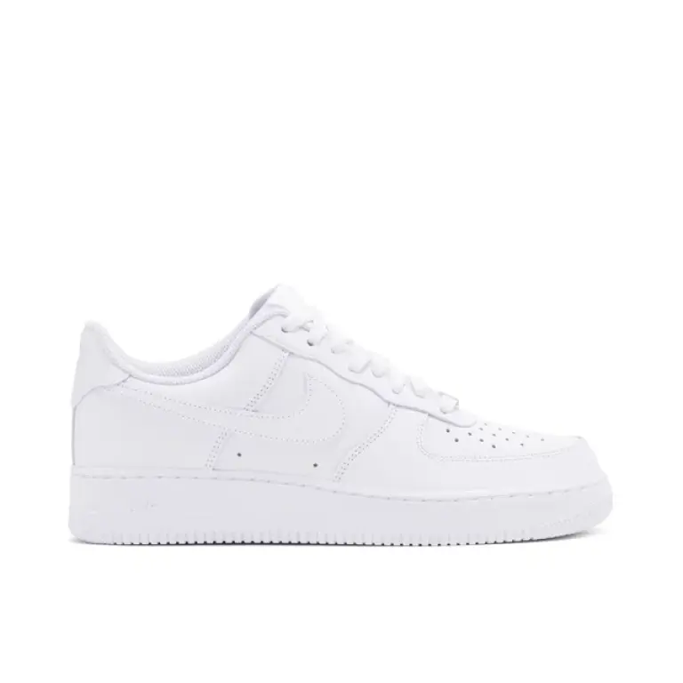Nike Air Force 1 ’07 Triple White